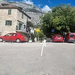 Apartments R